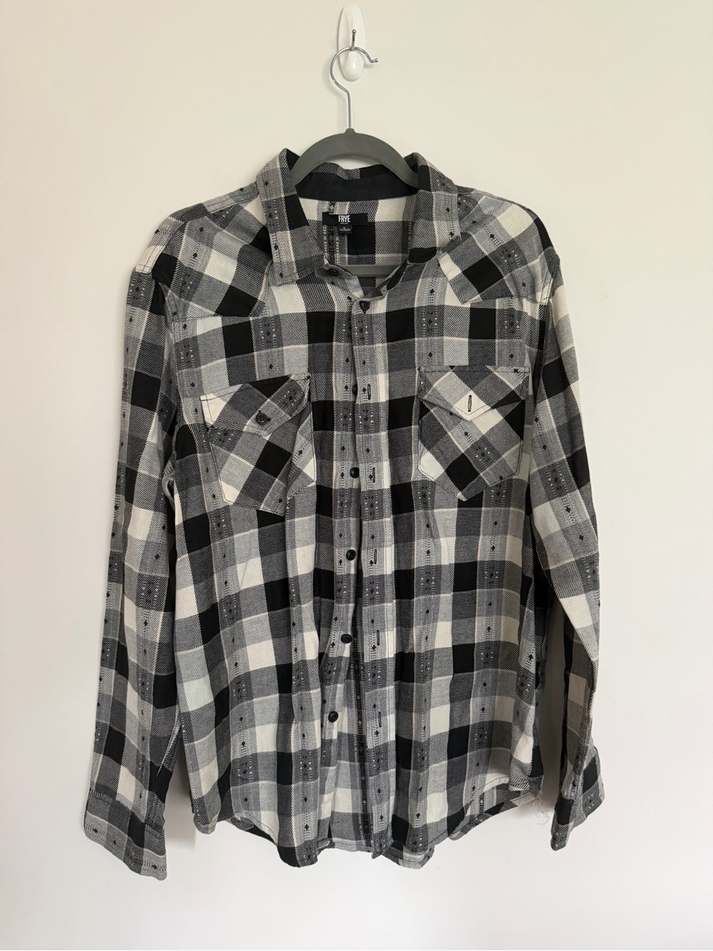 Frye Black Gray Plaid Button Down Flannel Shirt Size L EUC